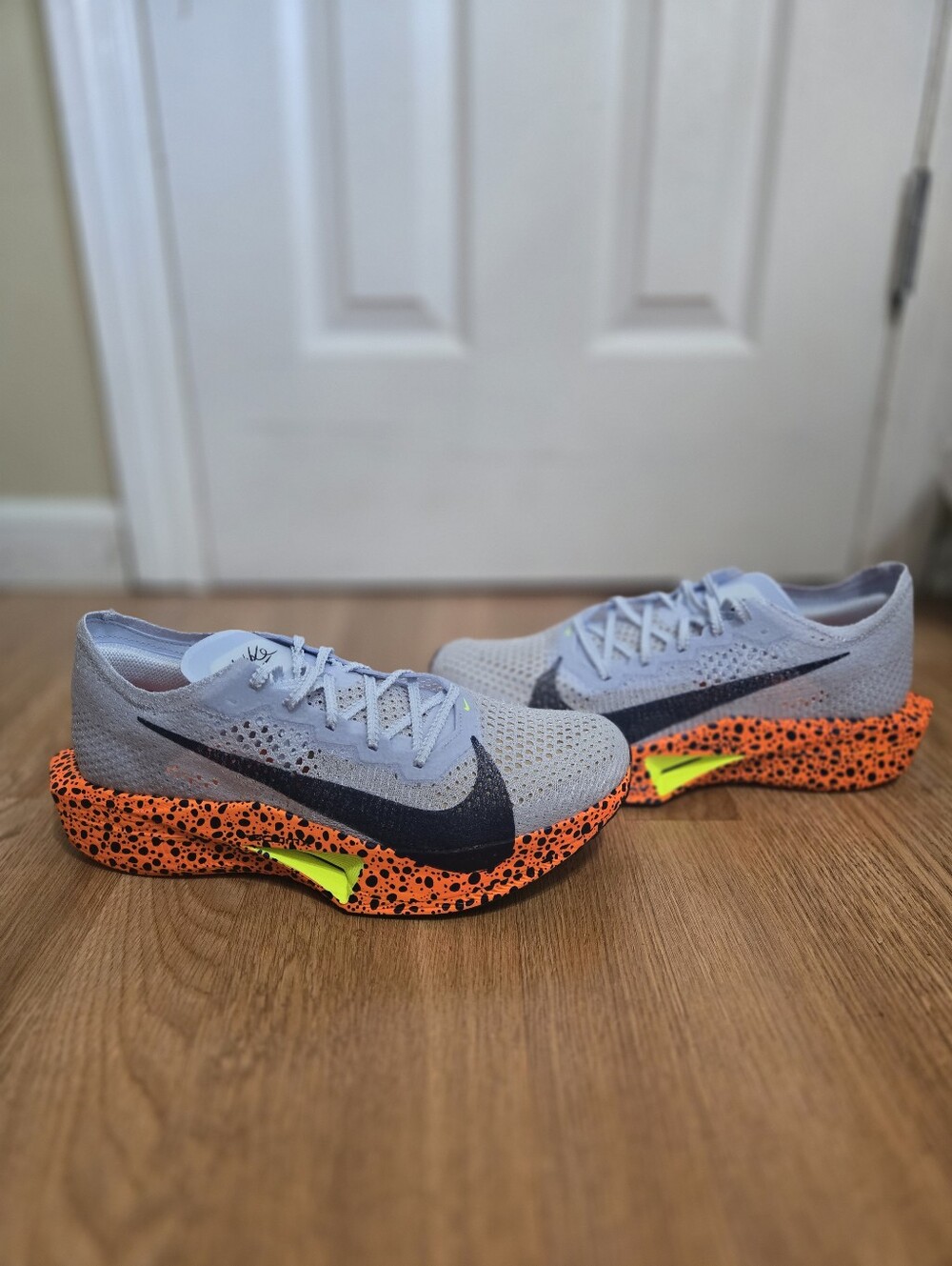 Nike ZoomX Vaporfly Next% 3 FN7674-900 Women’s 11 Racing Shoes NWOT/NWOB - Picture 6 of 8